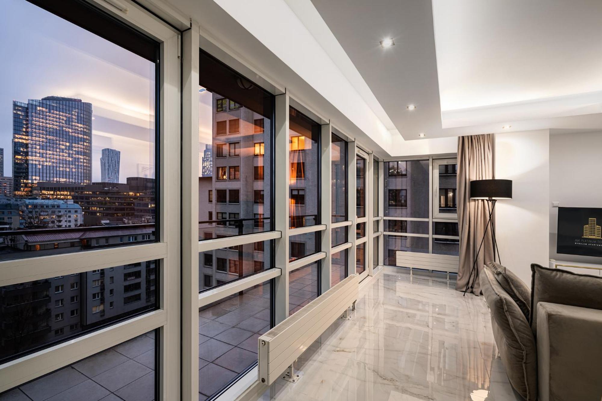 Platinum Towers J&K Apartment Варшава Екстериор снимка
